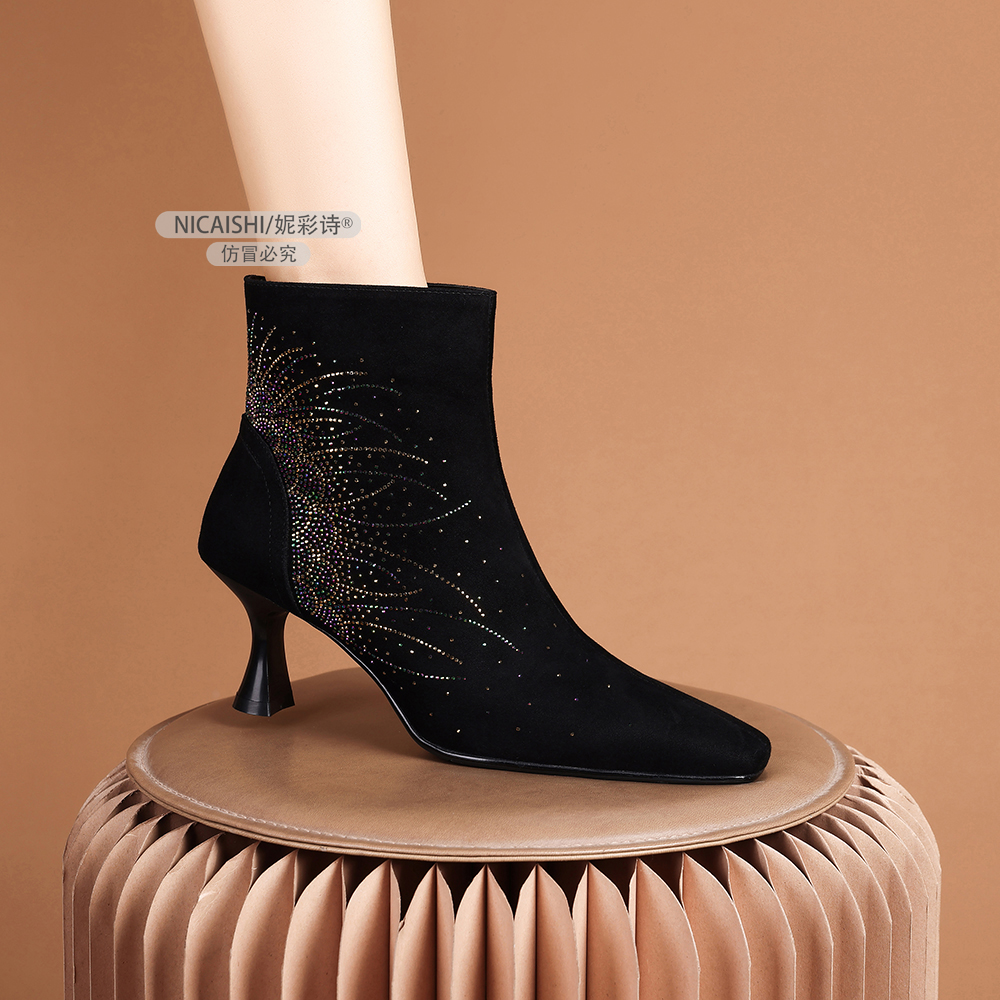 2025年新款欧美粗跟短靴女时尚气质显瘦尖头及裸靴舒适女鞋3123