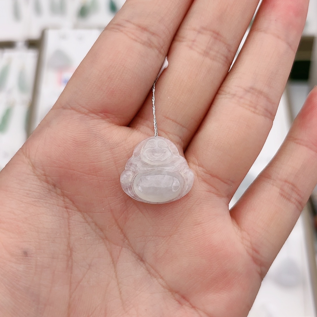 翡翠颈饰未镶嵌佛公