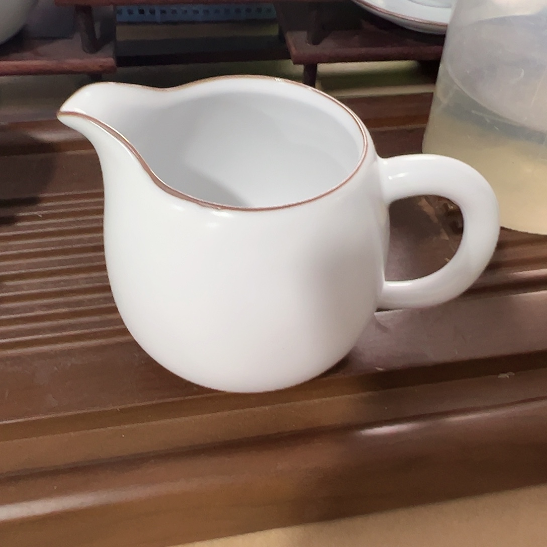 瓷片清仓库，半价，小微瑕。