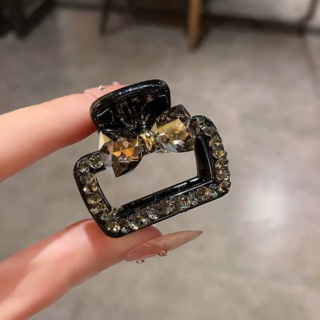 P28轻奢方形半扎发夹刘海抓夹鲨鱼夹