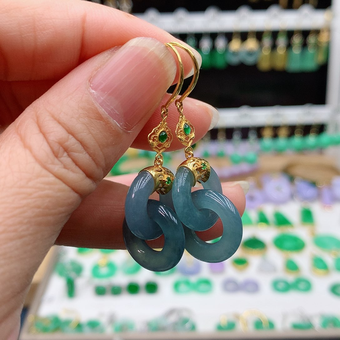 翡翠耳饰18K金镶嵌的
