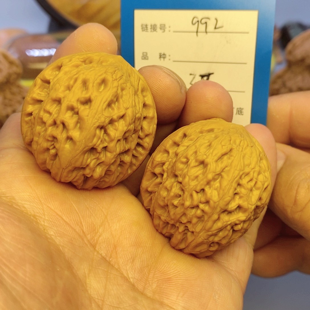 桃核把件文玩核桃