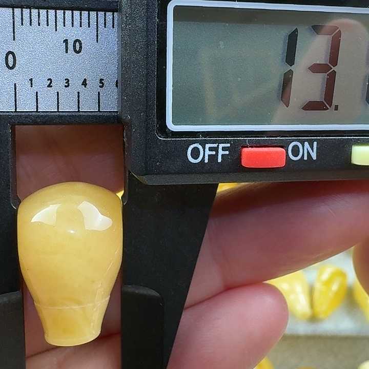 蜜蜡未镶嵌裸石17杂