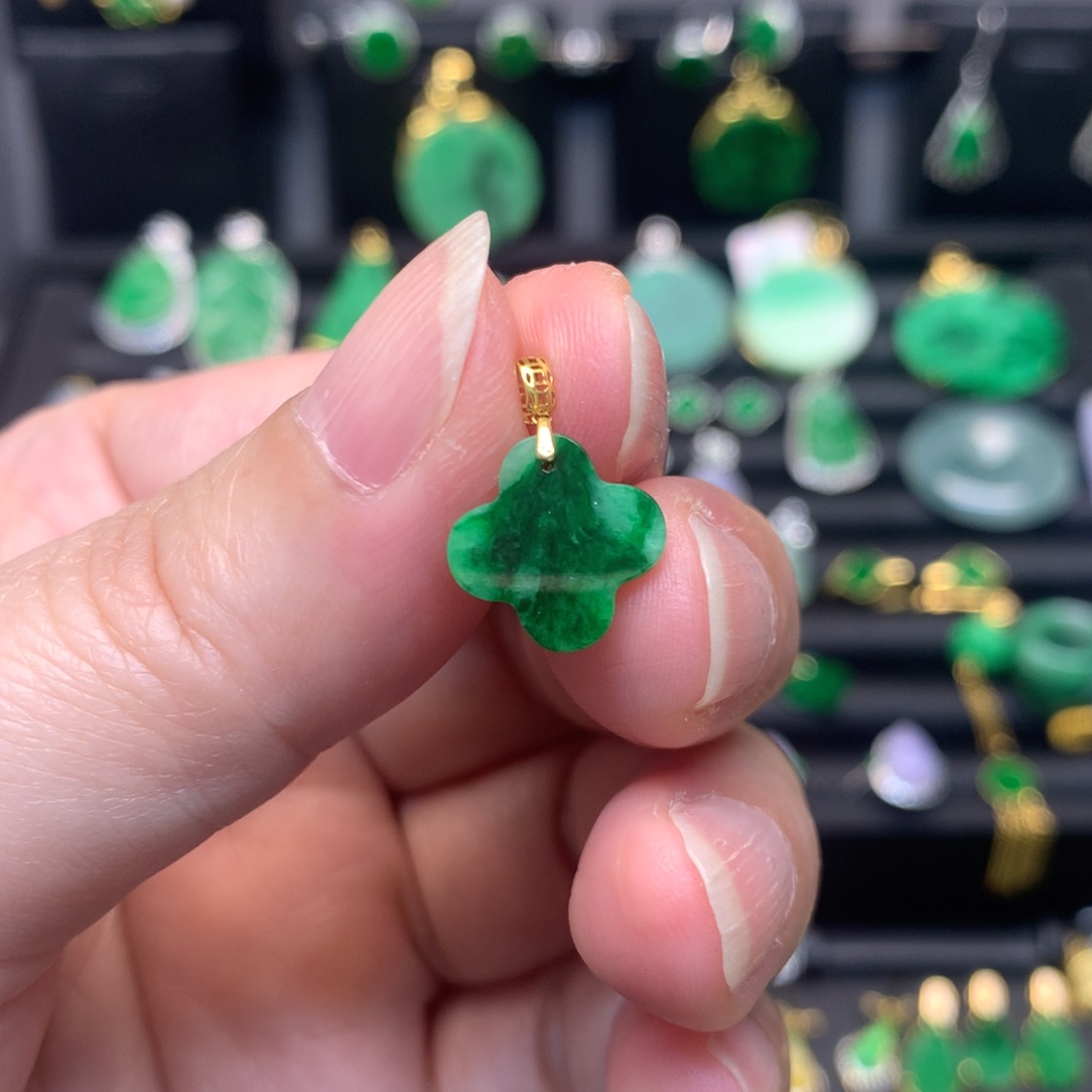 翡翠18K金镶嵌吊坠(不含链)有纹