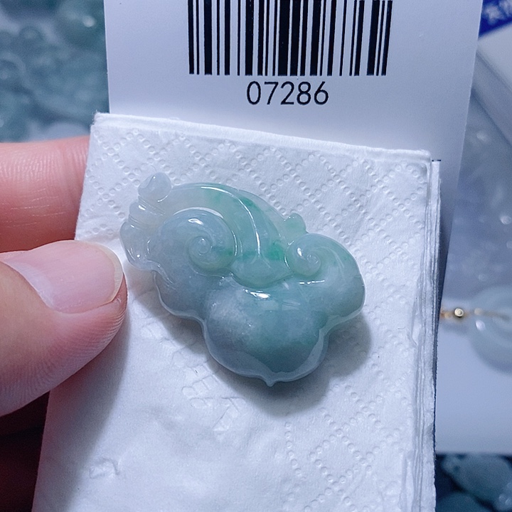 翡翠未镶嵌颈饰天光墟翡翠市场现金代购