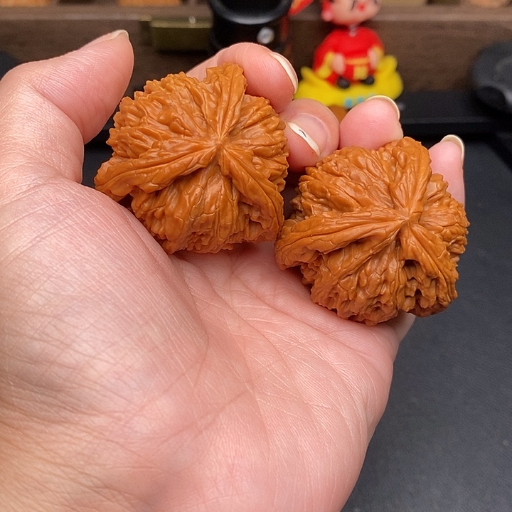 海***云文玩核桃把件白奔