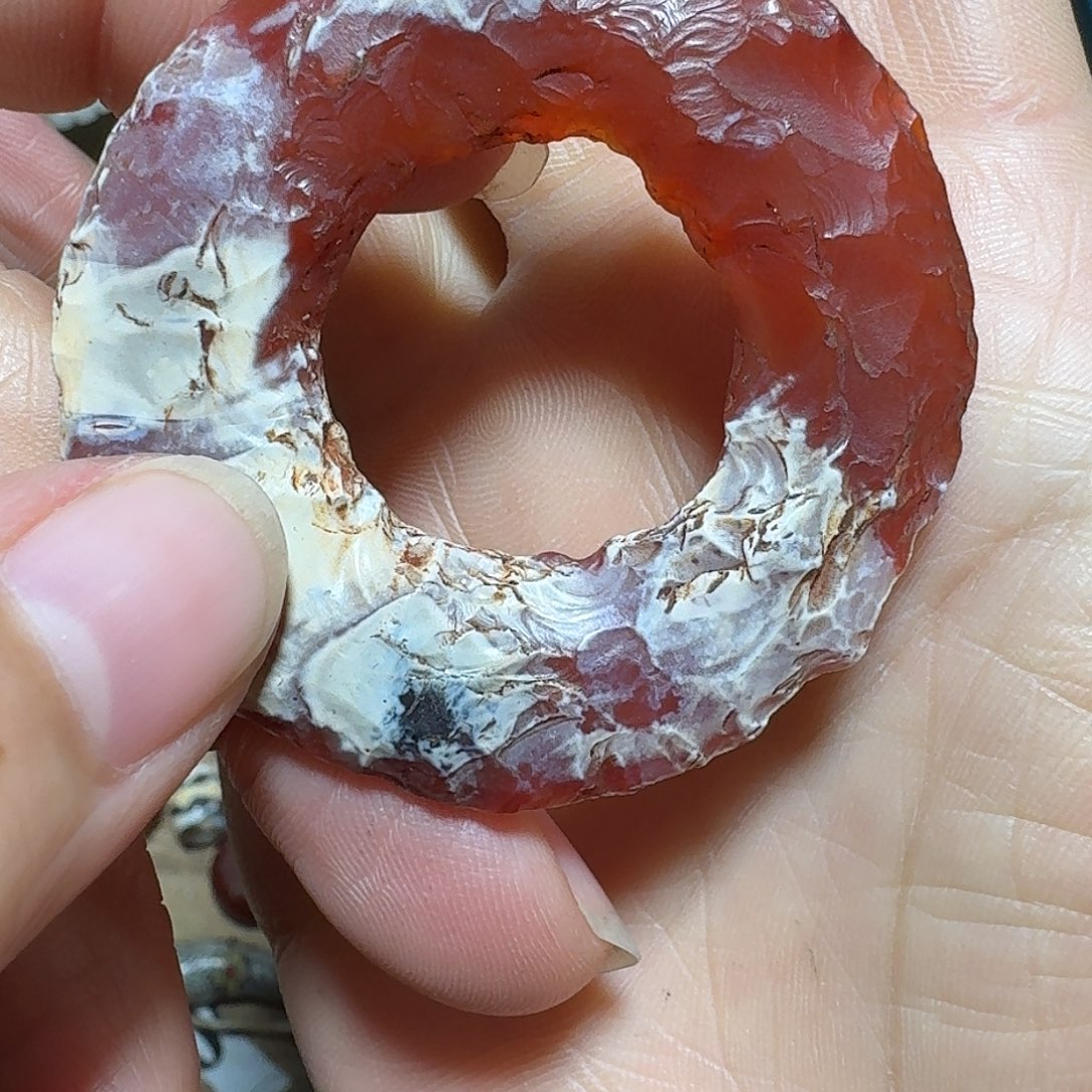 似***年玛瑙/玉髓未镶嵌车挂