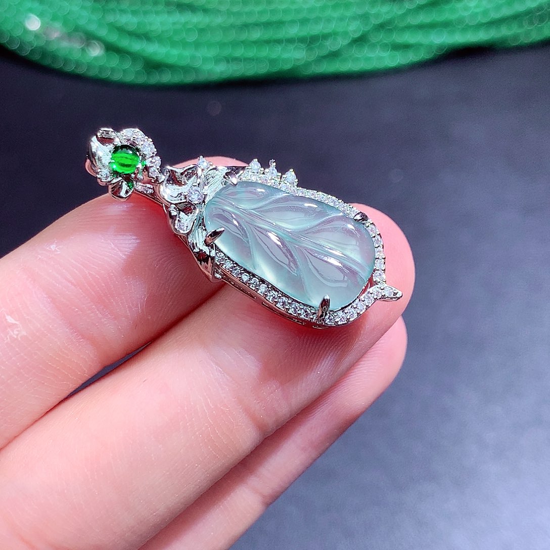 颈饰未镶嵌翡翠翡翠