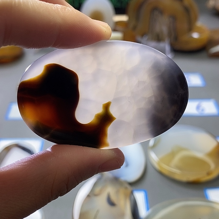 玛瑙/玉髓未镶嵌珠宝半成品181