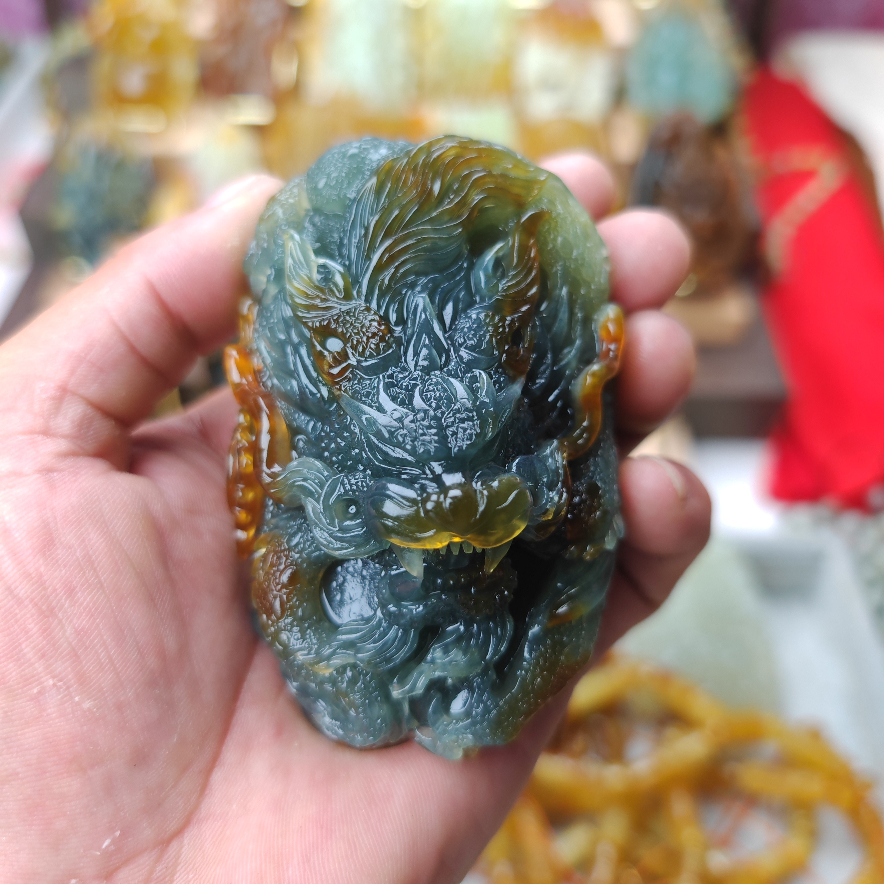 玉石王三色霸气神龙手把件