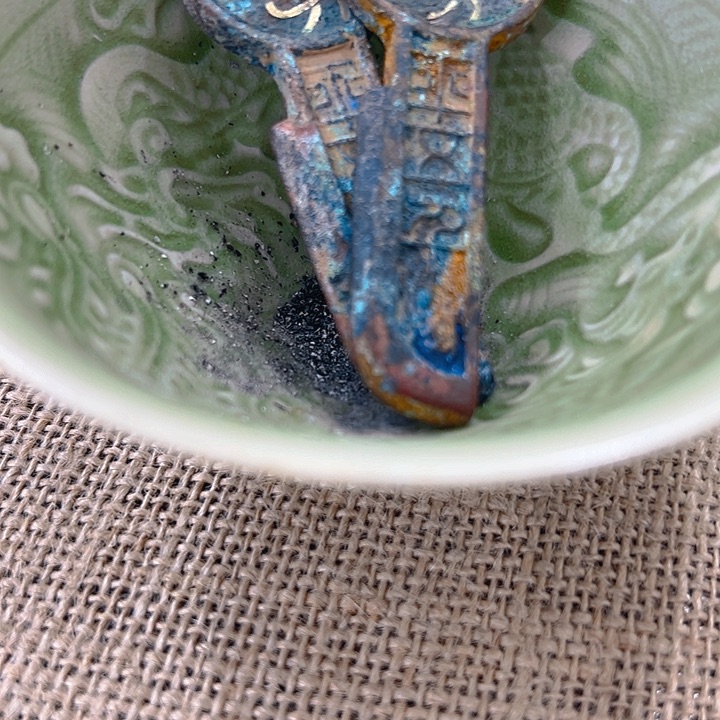 瓷片伍****理我也想去看看这个世界