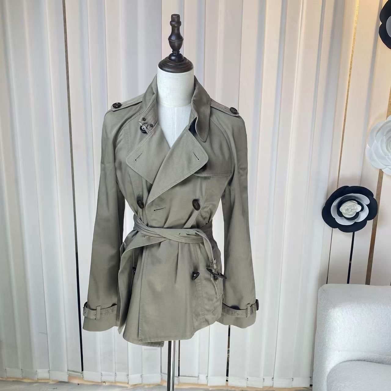 99新 BURBERRY/博柏利 海囤/巴宝莉风衣/uk10码/甲hc79347