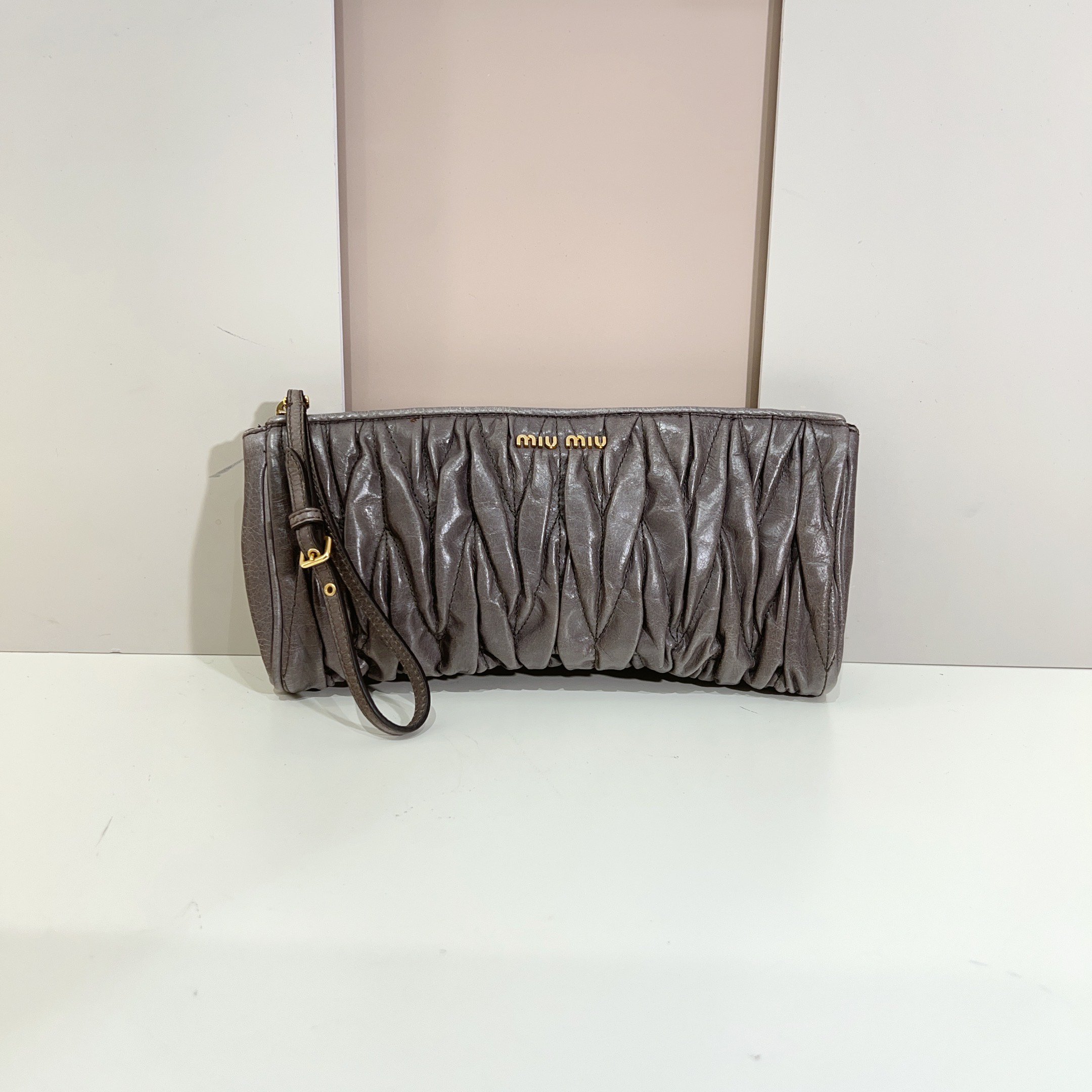 95新 MIU MIU/缪缪 缪缪长款拉链钱包a8368