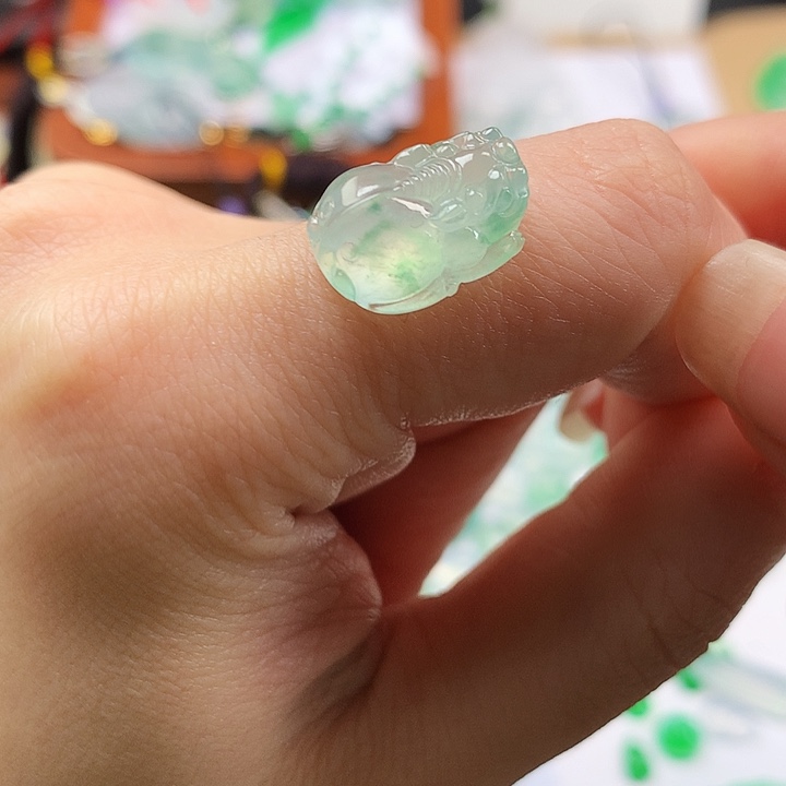 翡翠吊坠(不含链)未镶嵌貔貅