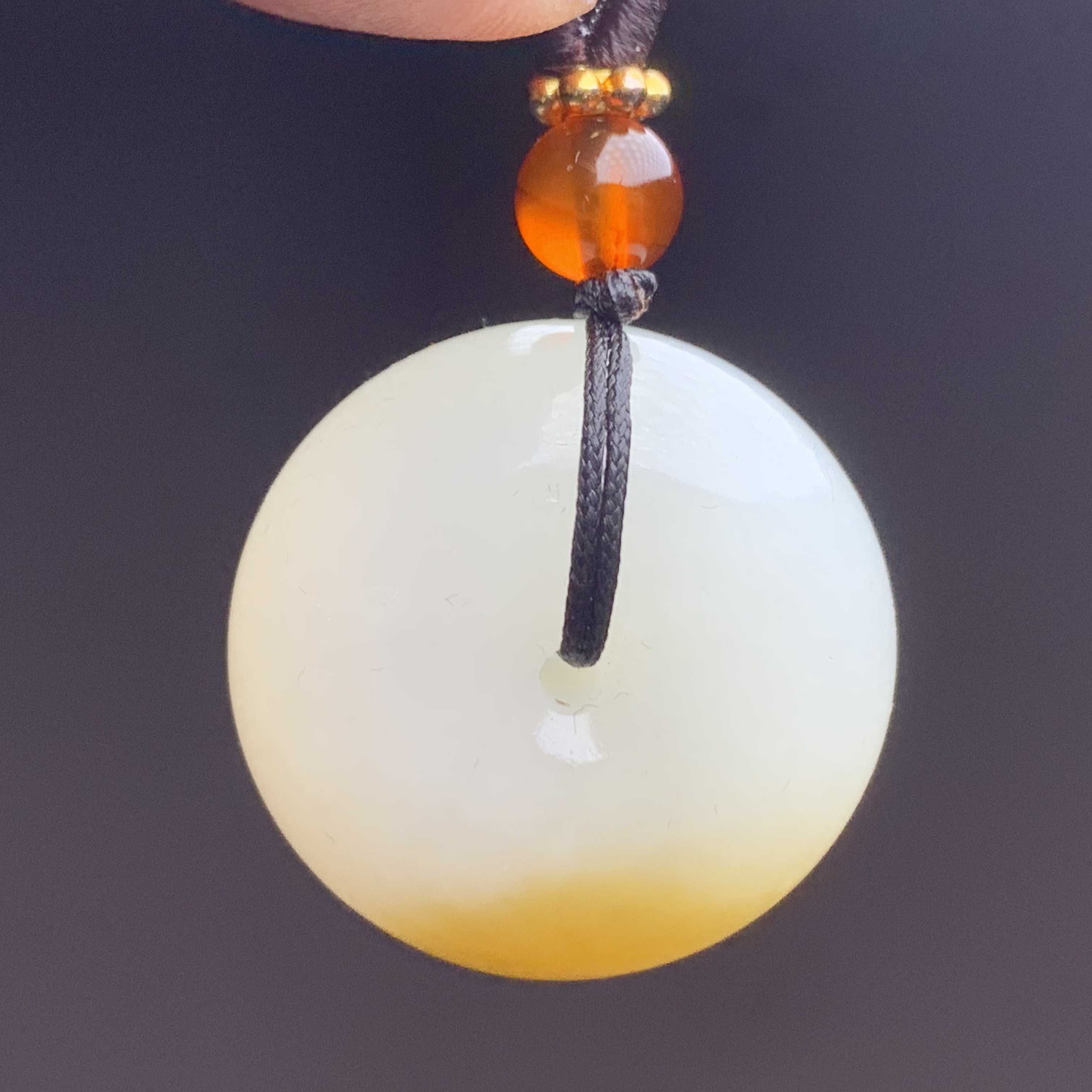 D419海川拍卖和田玉吊坠