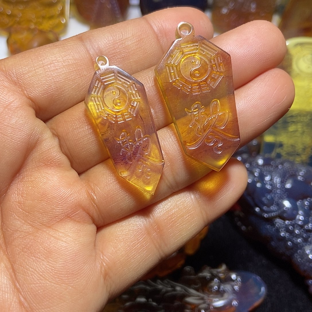 琥珀未镶嵌颈饰缅甸天然琥珀吊坠