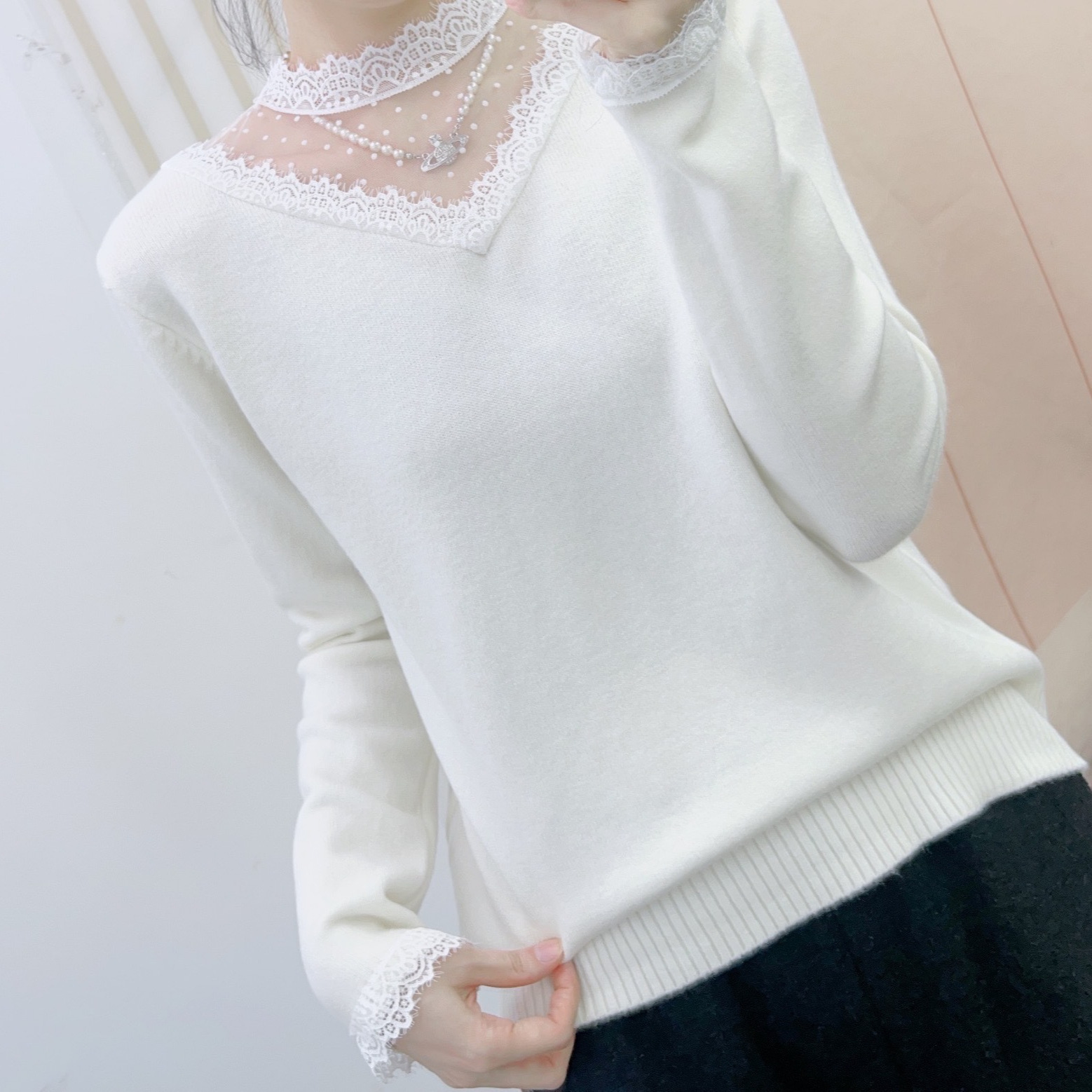 233时尚显瘦柔软鸡心领拼接蕾丝花边套头针织衫8233/JP