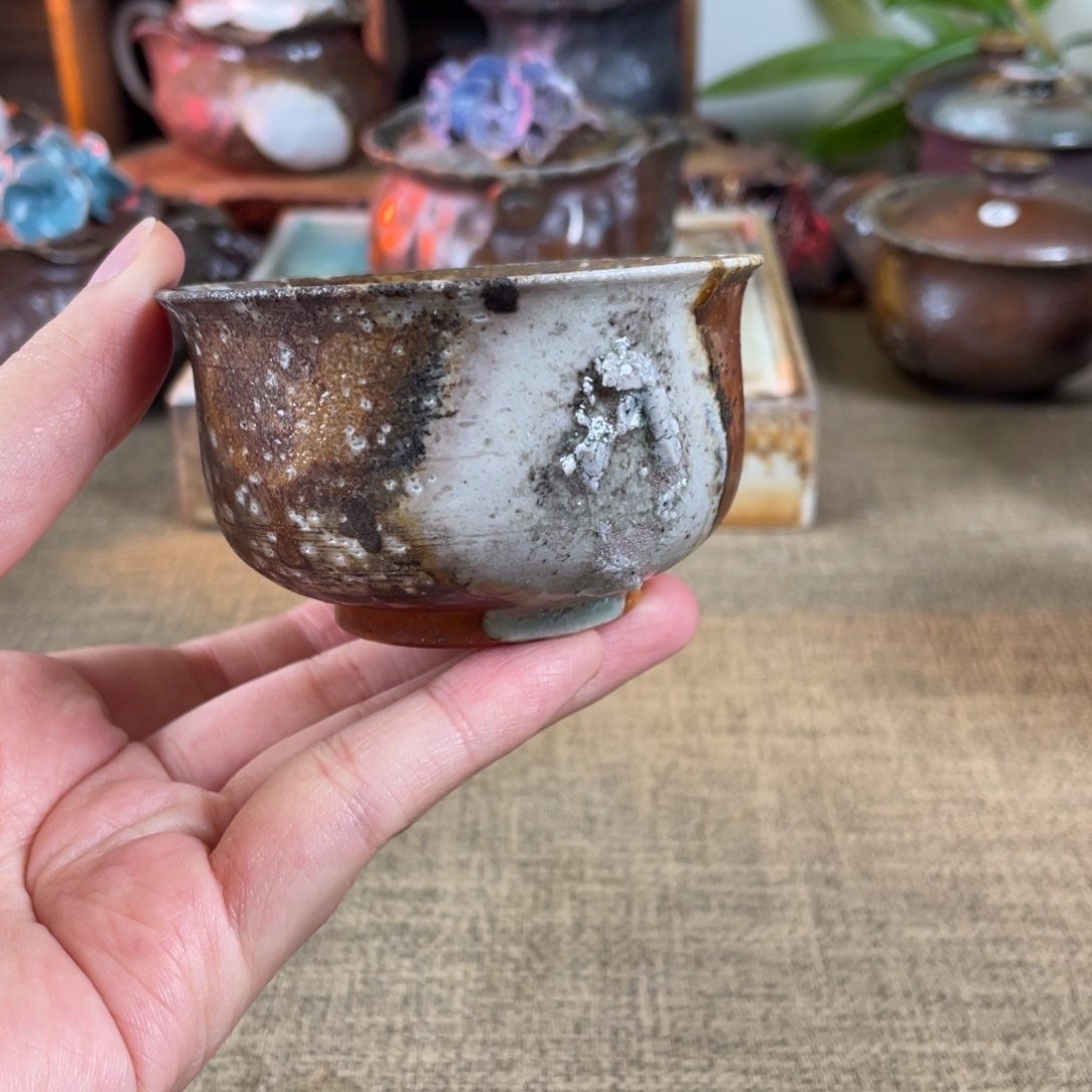 瓷片失**空景德镇柴烧。   杯子