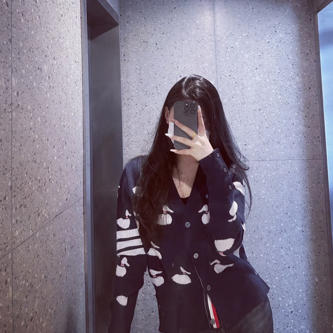 99新 THOMBROWNE 玄色 黑色小鸭子毛衣 3码 99新