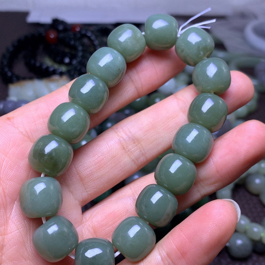 和田玉未镶嵌手串