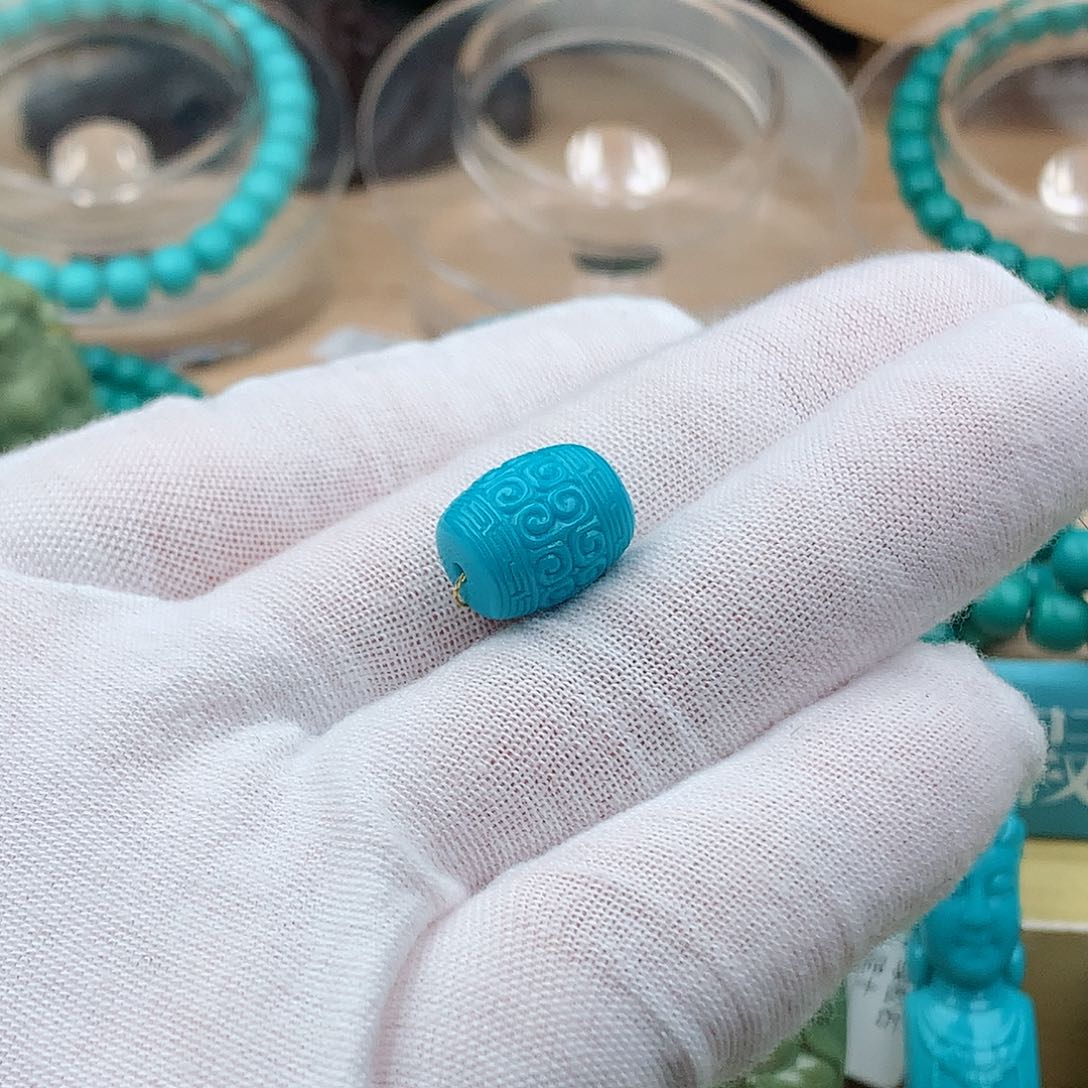 绿松石颈饰未镶嵌