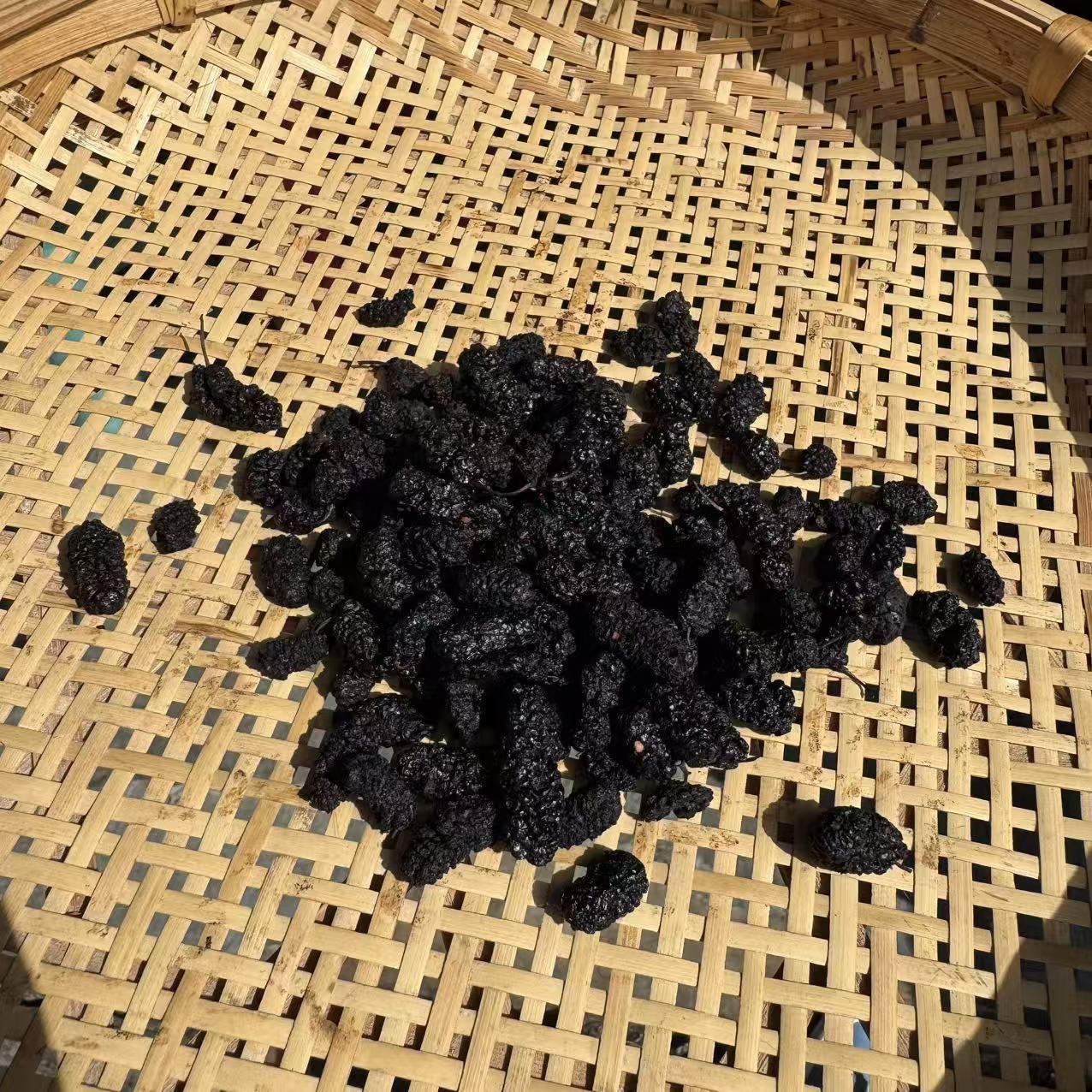 正宗黑桑葚干净无沙自然晾晒可泡茶泡酒