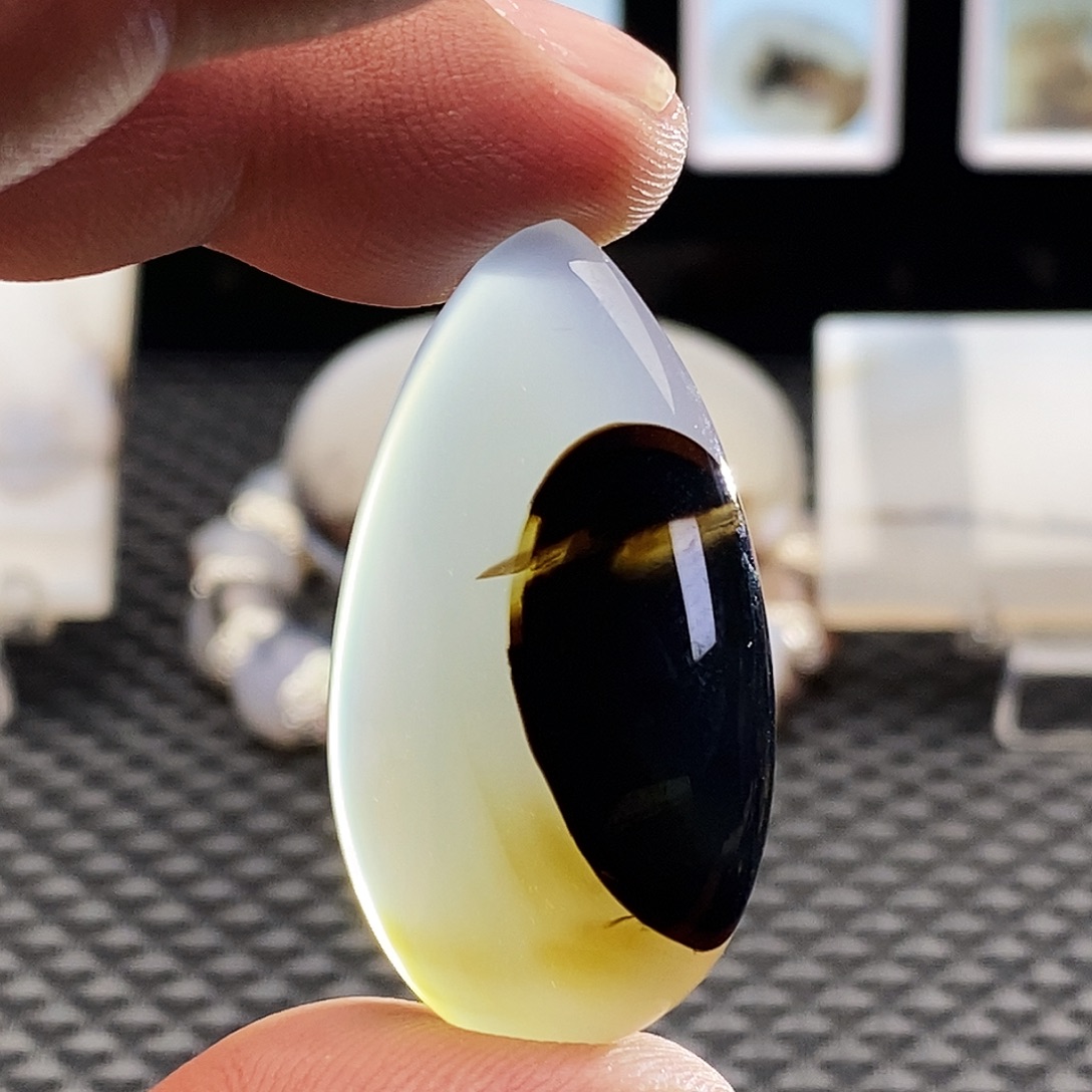 用***3玛瑙/玉髓未镶嵌吊坠(不含链)