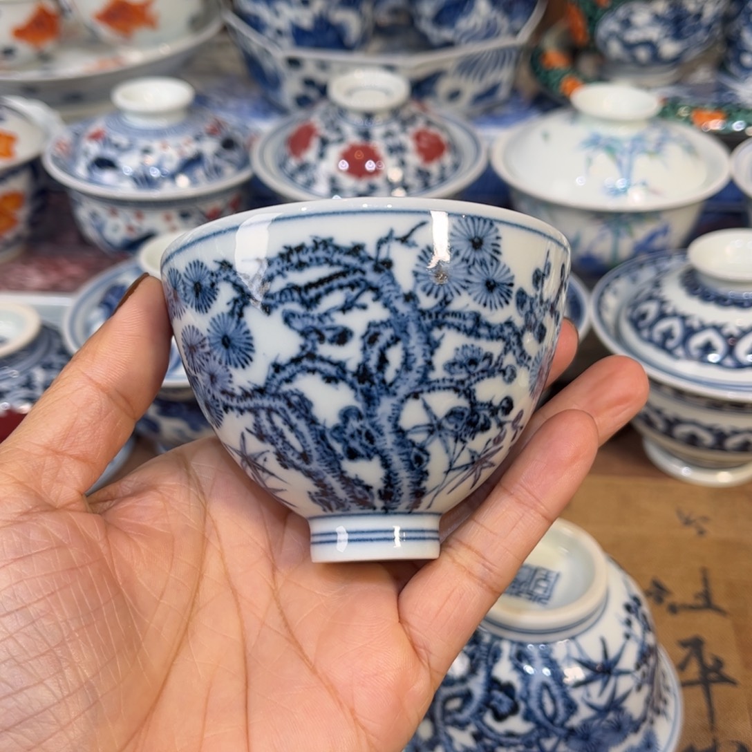 杯子…………………………………………