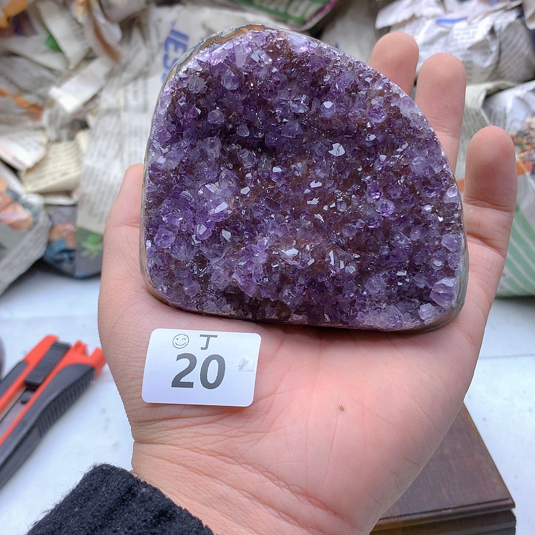 紫晶大型摆件（非配饰）未镶嵌