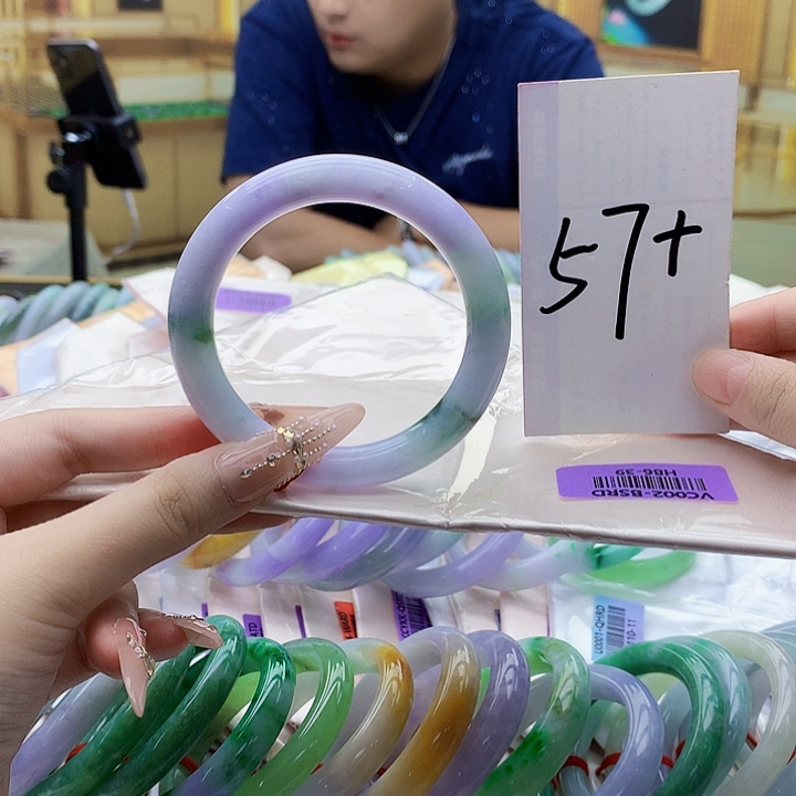 翡翠未镶嵌手镯nj