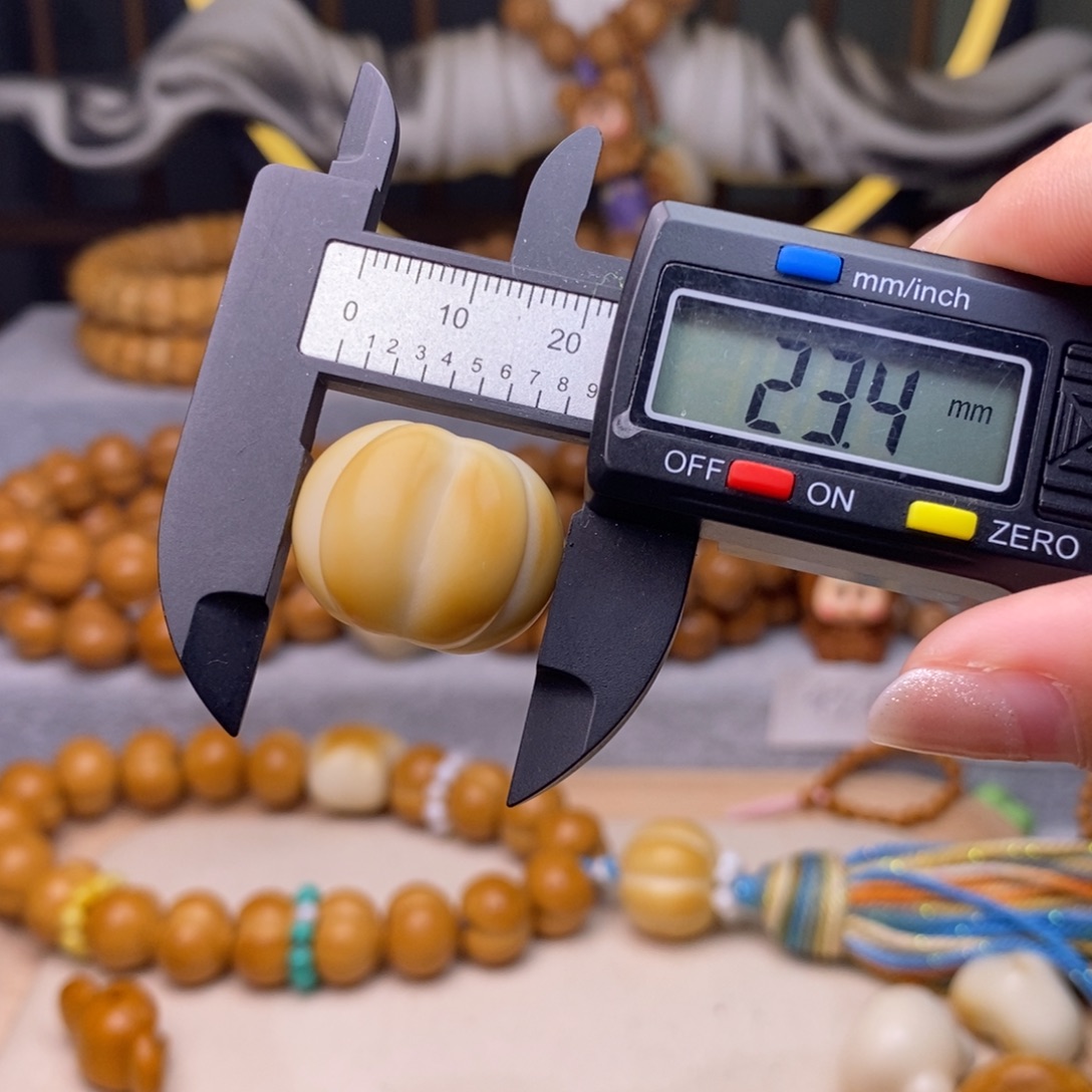 ****儿皮质非金属配饰南瓜