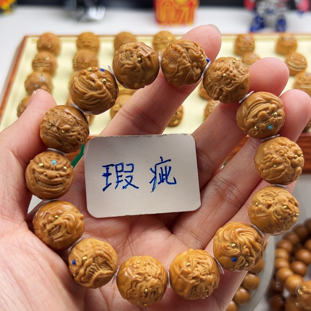 猴头核桃手串瑕疵练手款