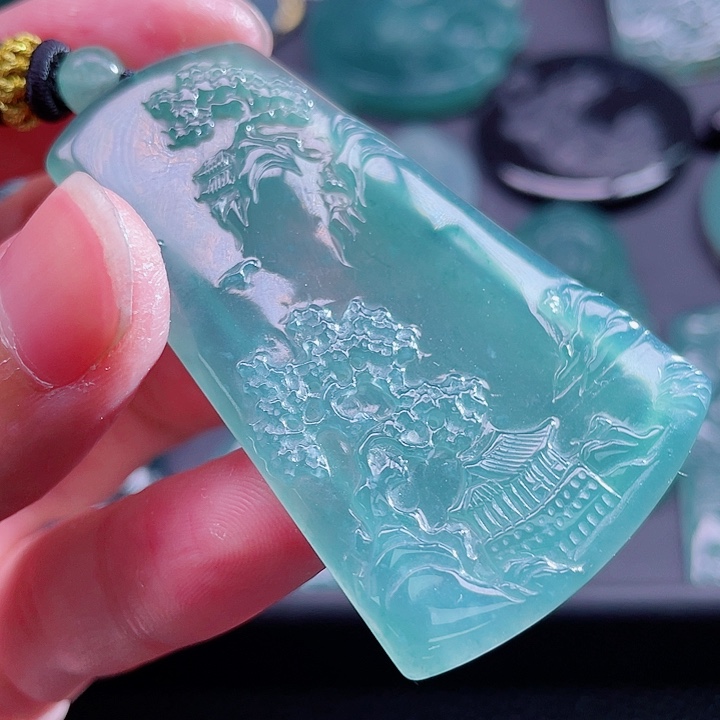 翡翠颈饰未镶嵌999999999