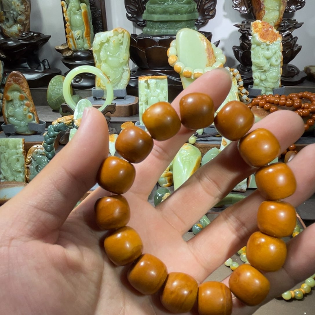 透闪石质玉手串未镶嵌