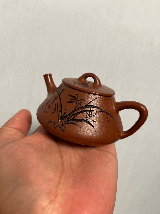 原矿紫砂刻绘子冶壶半手工制作红降