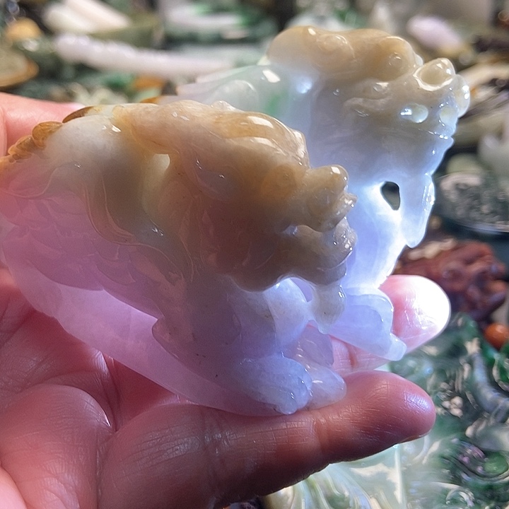 翡翠吊坠(不含链)未镶嵌平**。