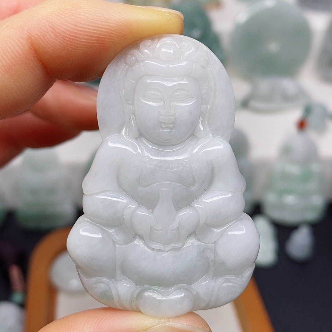 翡翠颈饰未镶嵌吊坠