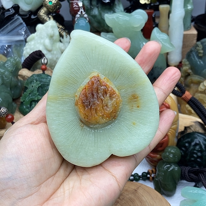 岫玉未镶嵌手把件
