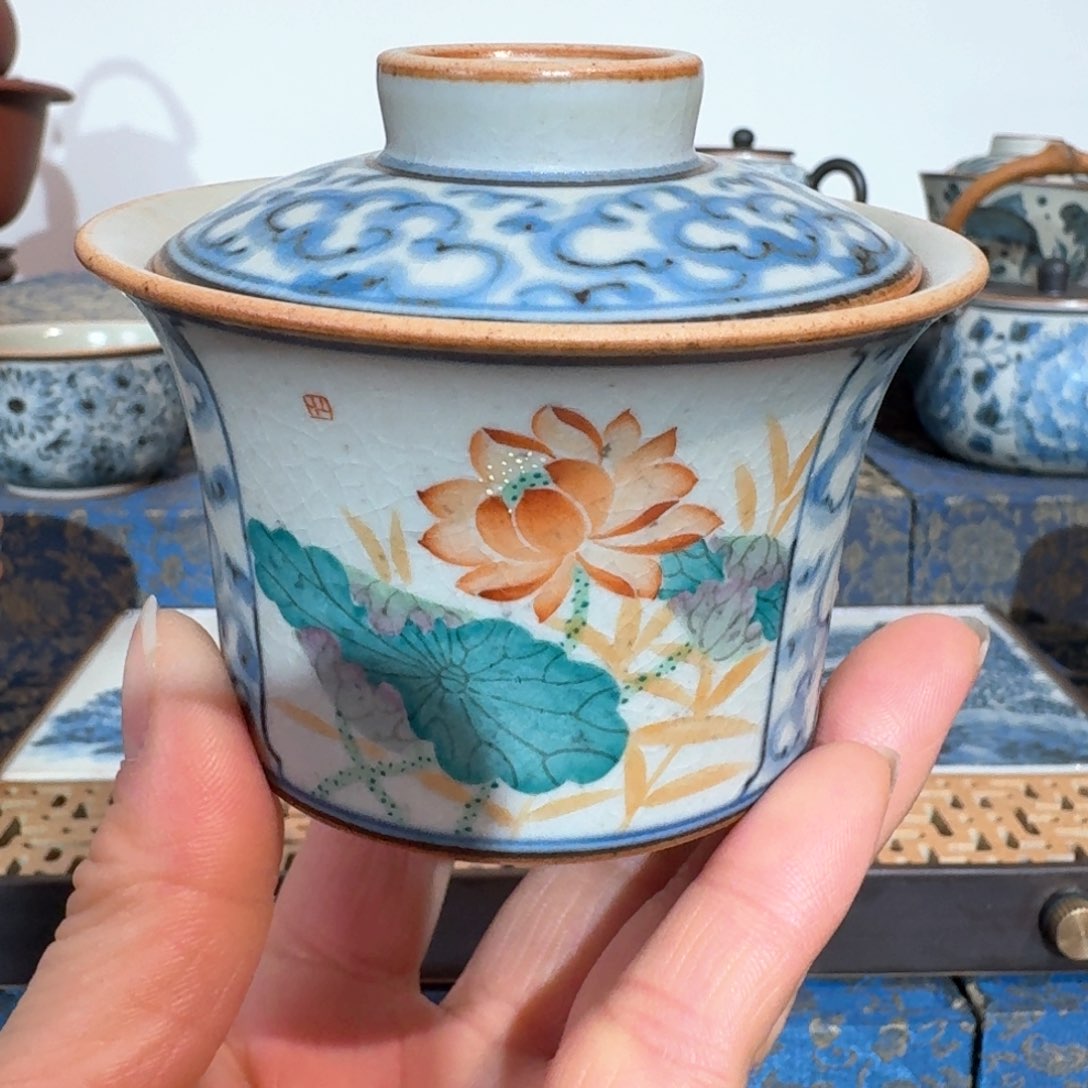 微瑕朴云荷花马蹄盖碗