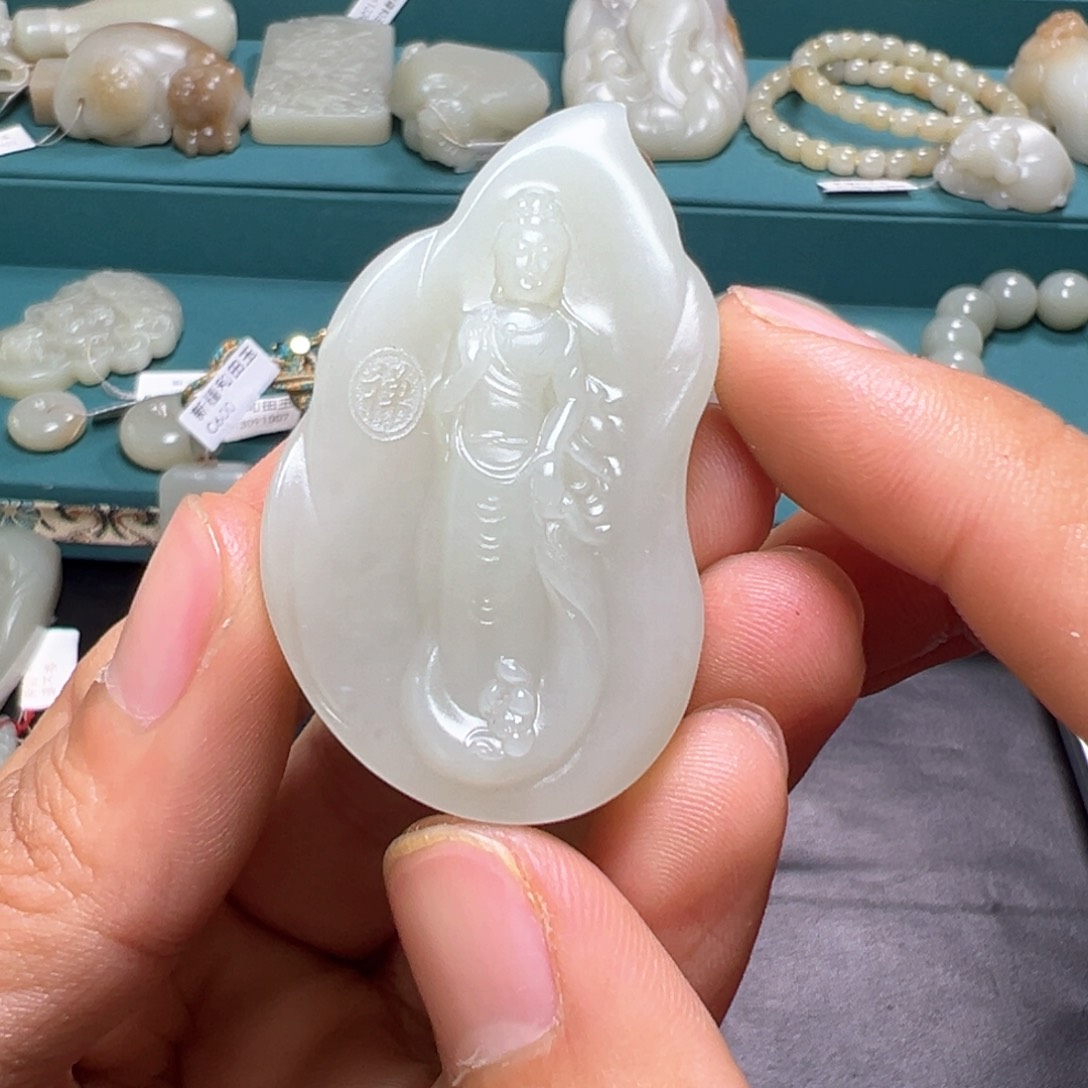 和田玉颈饰未镶嵌