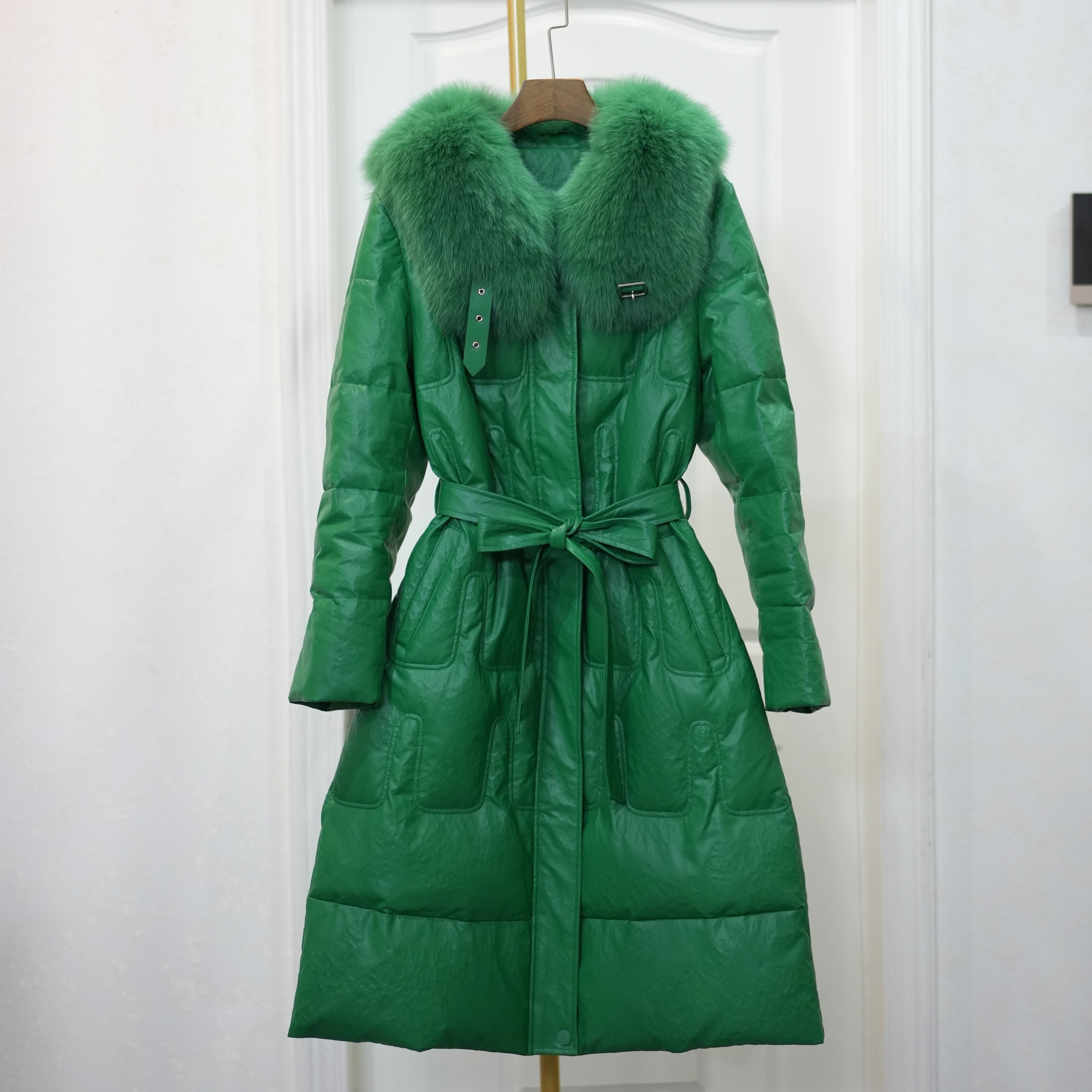 狐狸毛领澳皮羽绒长款显瘦外套时尚气质中长款修身女士