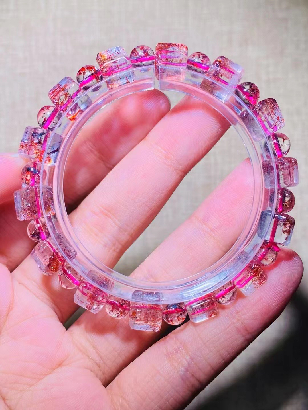 稀缺矿料老料金草莓方糖手链