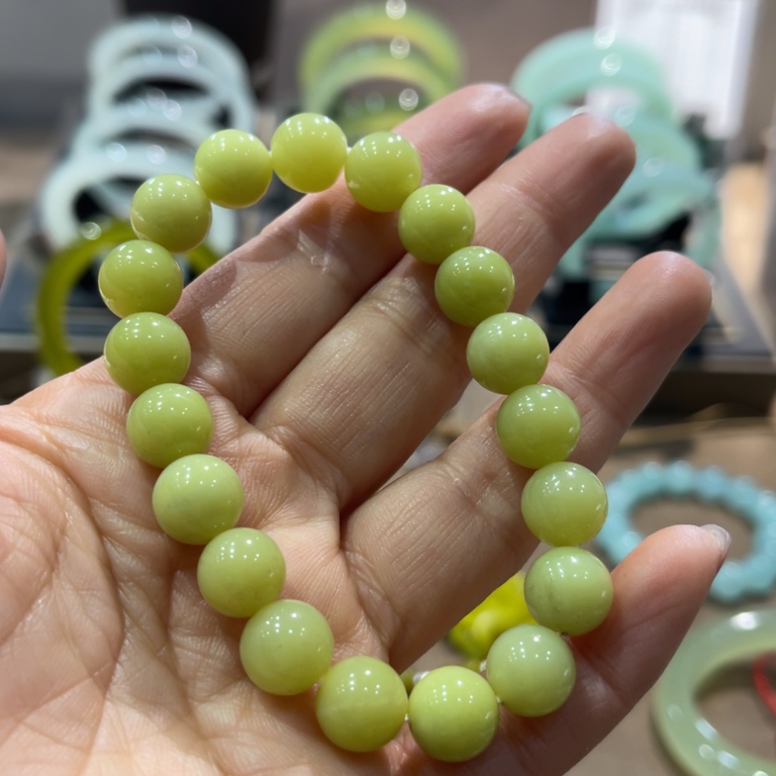 岫玉手镯未镶嵌手镯