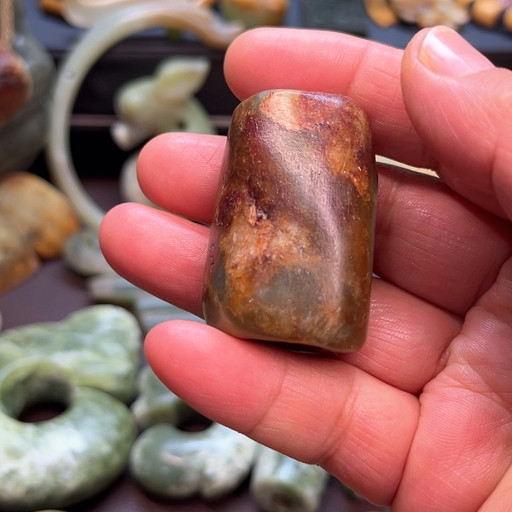 未镶嵌岫岩河磨玉（透闪石质玉）挂件易****室