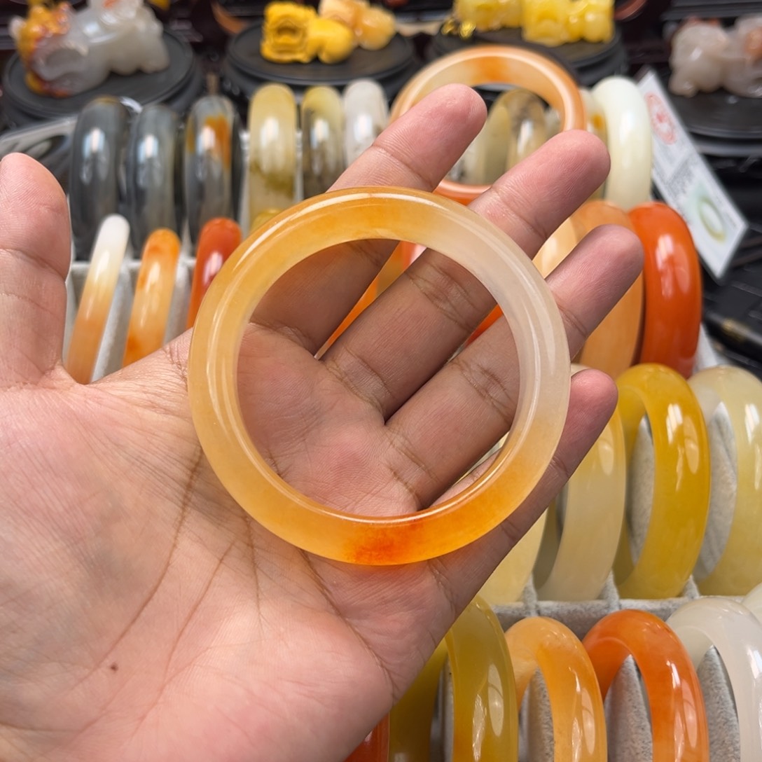 石英质玉（黄龙玉）手镯未镶嵌你****M