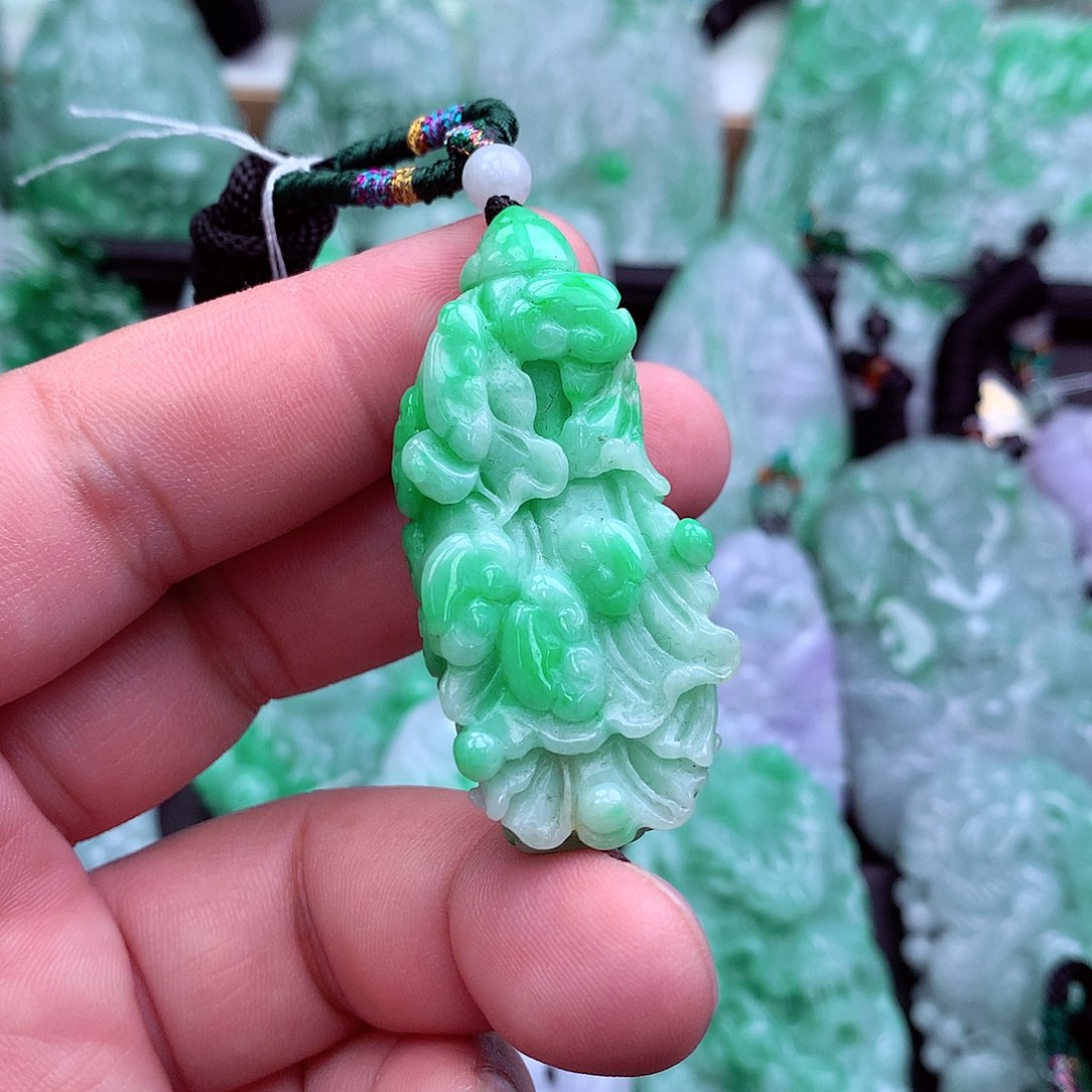 翡翠吊坠(不含链)未镶嵌