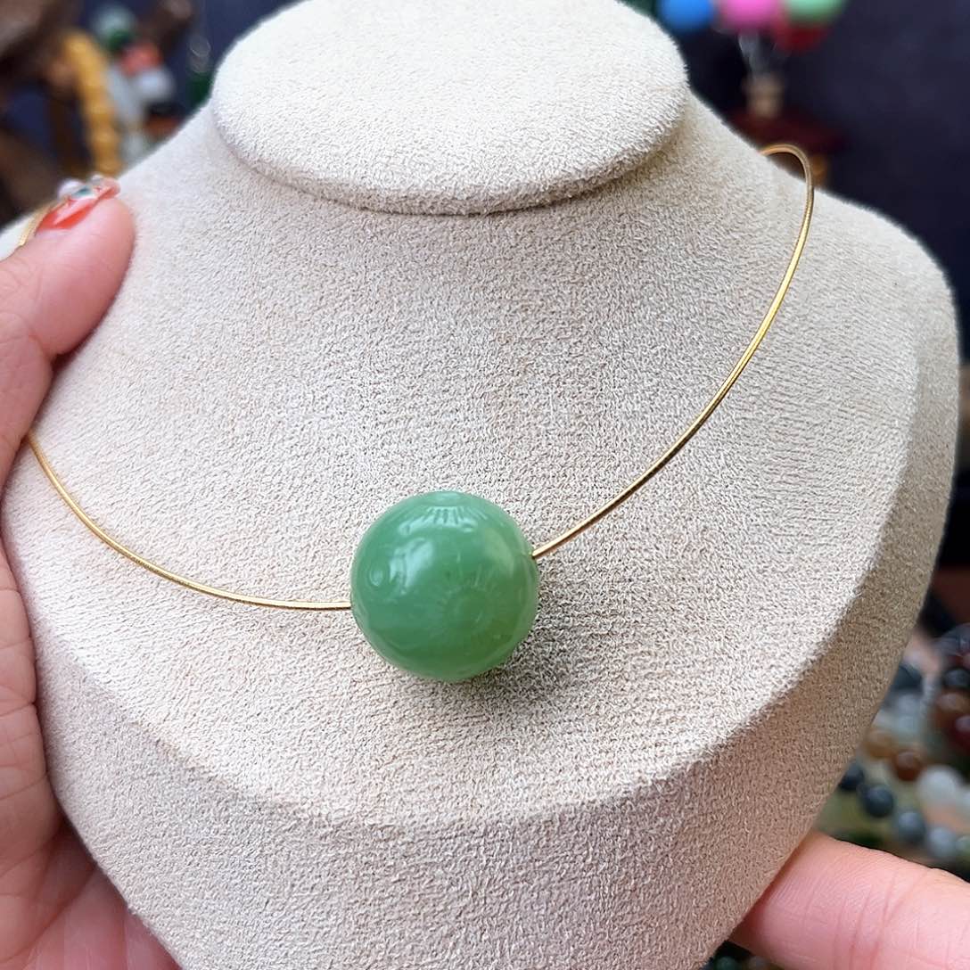 颈饰未镶嵌和田玉