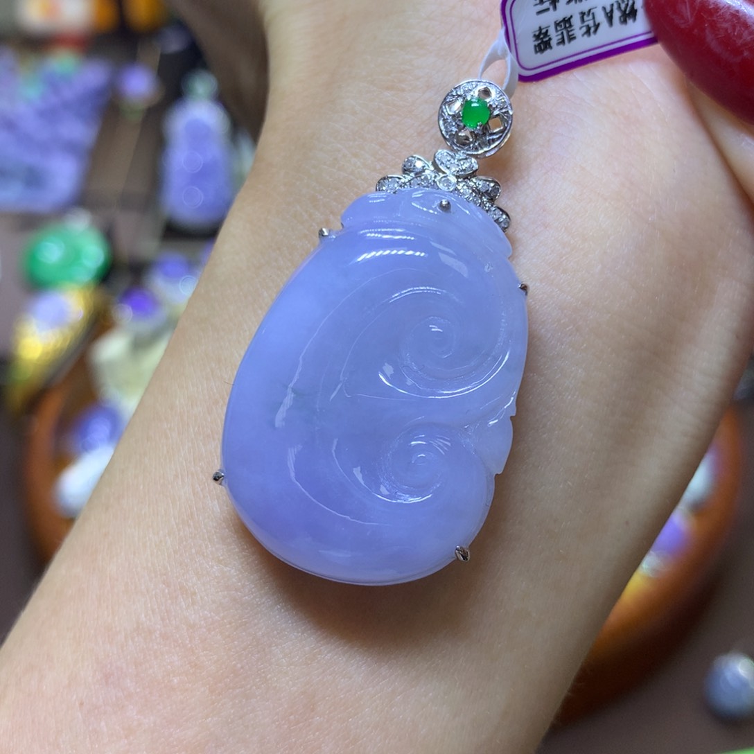 【闪购商品】翡翠颈饰18K金镶嵌翡翠