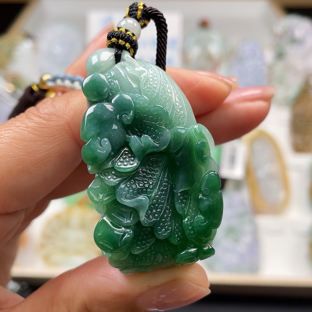 翡翠吊坠(不含链)未镶嵌