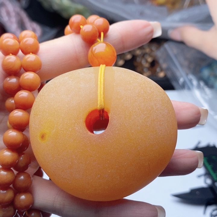 未镶嵌吊坠(不含链)蜜蜡147套装
